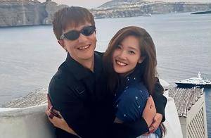 “黄氏家族”集齐三对情侣，女朋友一个比一个“奇葩”！_黄晓明_黄子韬_叶柯