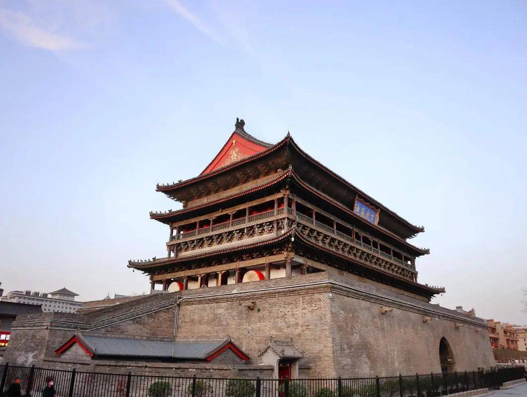“国庆”期间钟鼓楼、北院门风情街地区出行提醒_游客_公安_西安