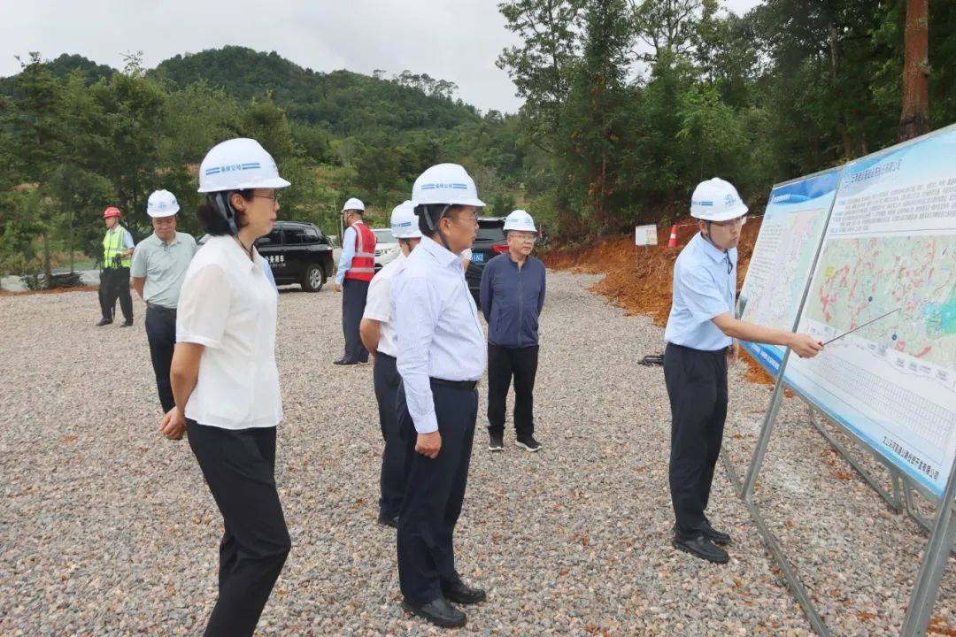 文山州州长马忠俊调研河马高速文山段项目