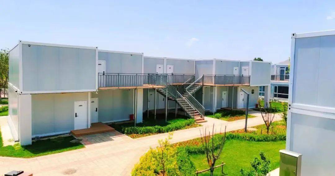 官厅水库国家湿地公园内住宿业态丰富,湿地悦湖酒店是一家集住宿,餐饮