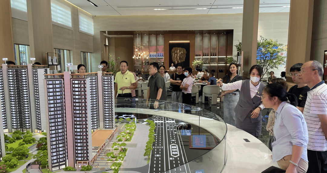 仅三天!超3.9亿元!肇庆楼市热了_楼盘_国庆_购房