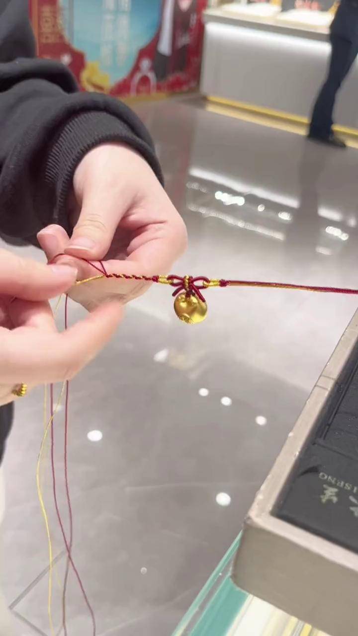 寓意戴戴福,代代福,事事如意,福气满满足金999 黄金按克卖 黄金首饰