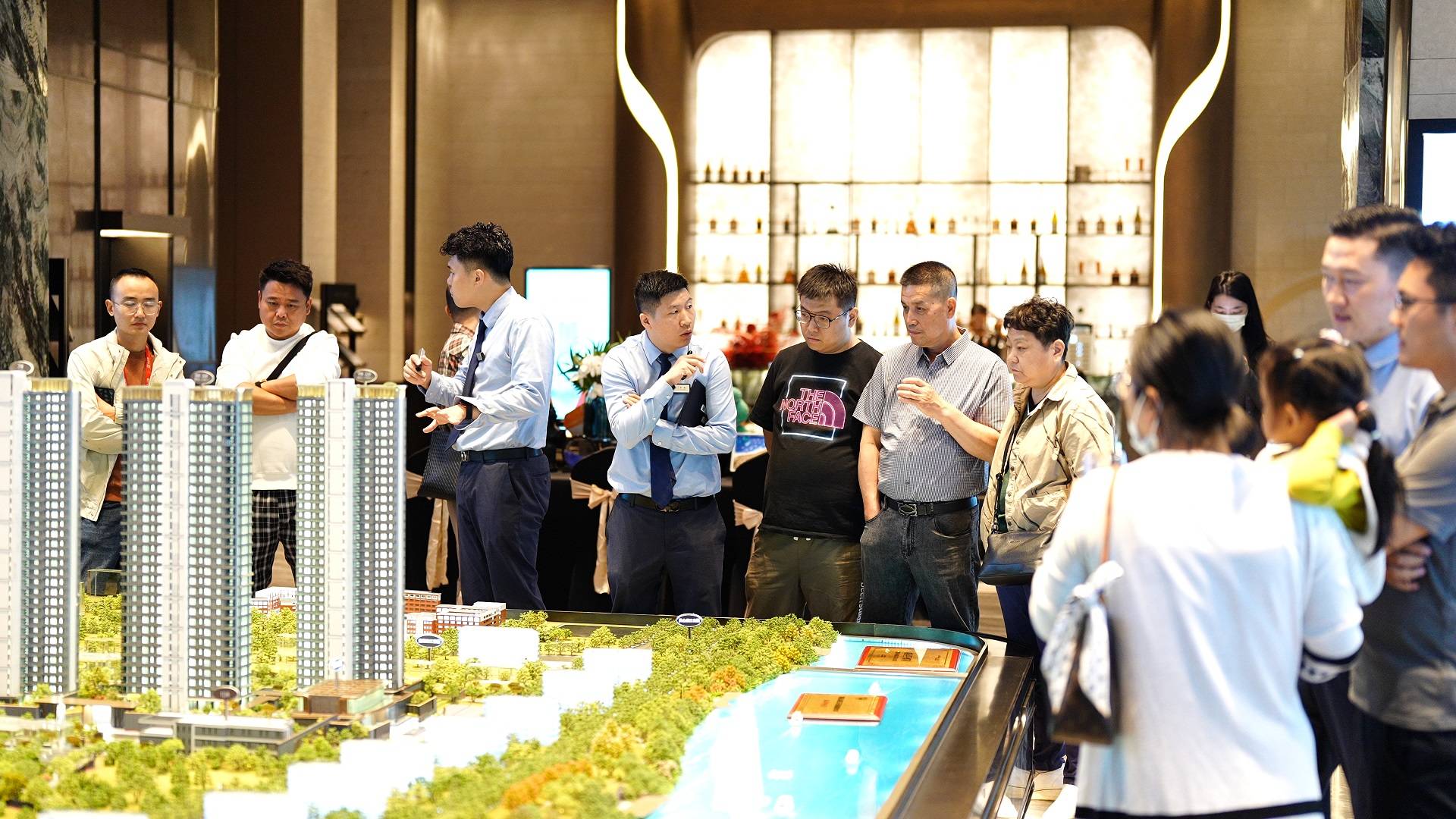 市场成交|十月第一周长沙新房成交592套 “国庆火爆”数据在路上 部分楼盘宣布回收折扣_龙湖