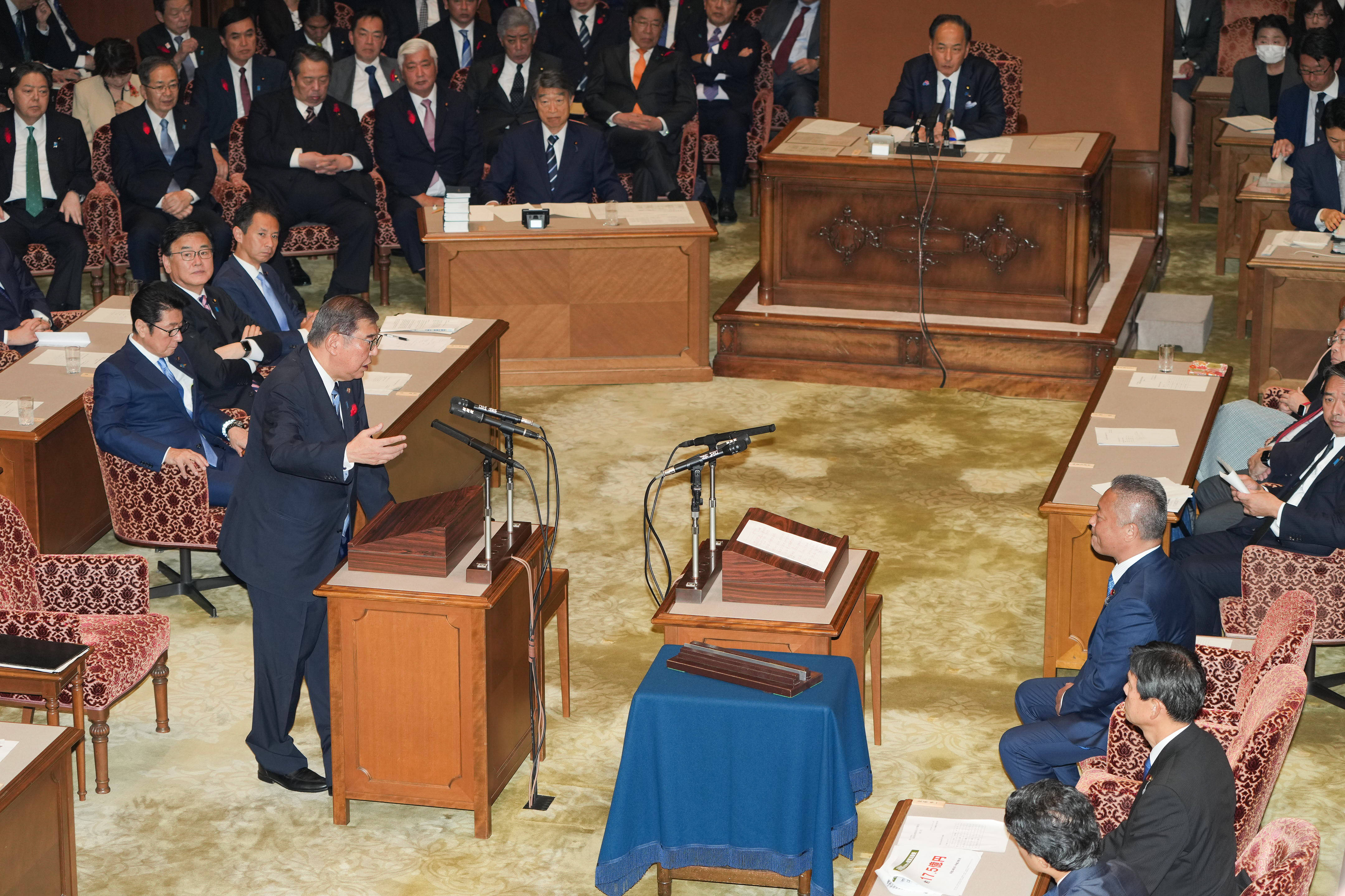 执政仅8天，石破茂宣布解散日本众议院_搜狐网