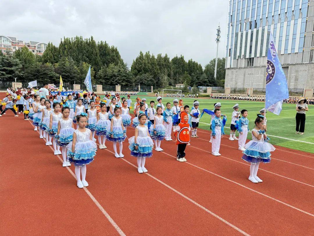 李沧区文正小学图片