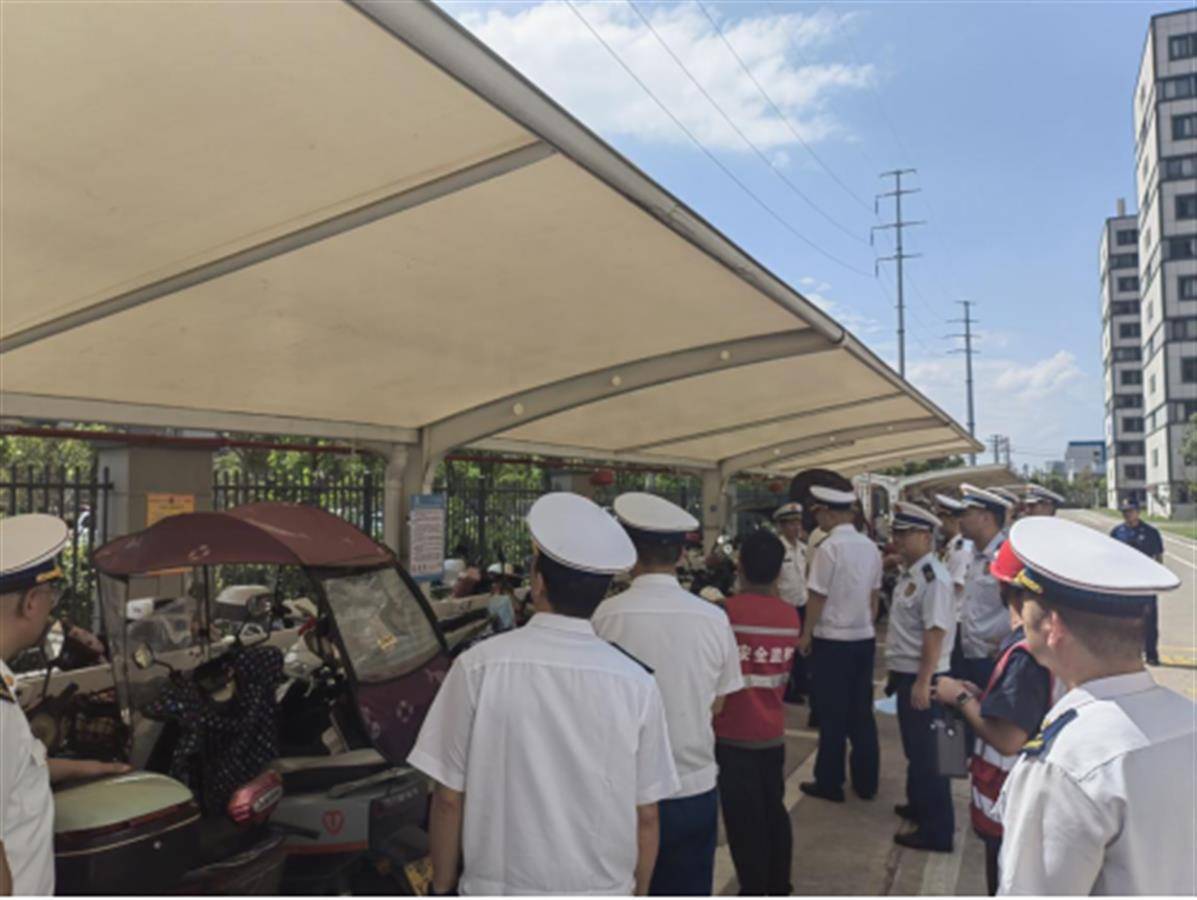 黄冈铁塔：智能监管让充电桩化身“惠民桩”“安全桩”