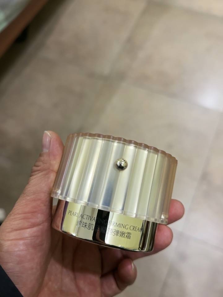 抗皱霜 来自搜狐网