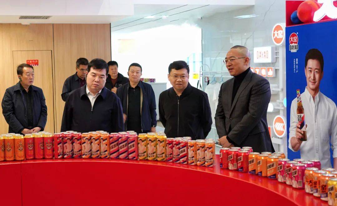 山西画报河曲讯(马丽 )10月22日,河曲县委书记石光源率团赴内蒙古大窑