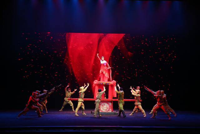 《徂徕山花》参加第十三届山东文化艺术节展演活动_舞台_故事_戏曲