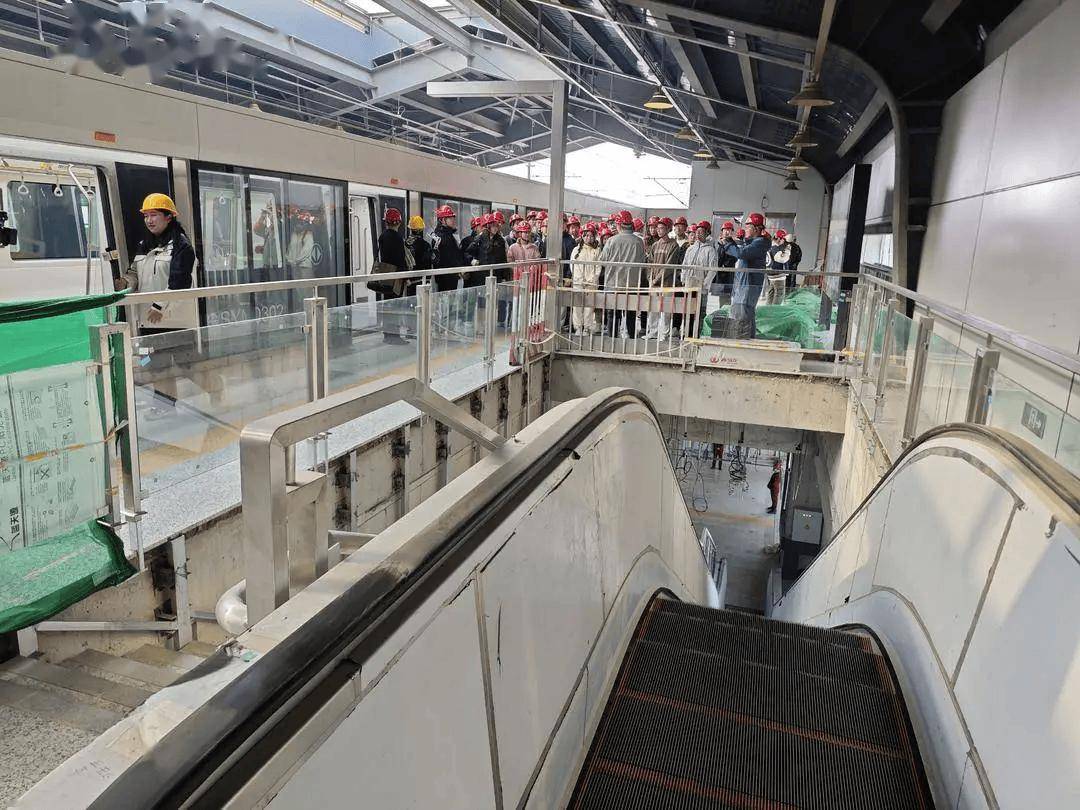 沈阳地铁3号线西段迎来特殊"乘客"!