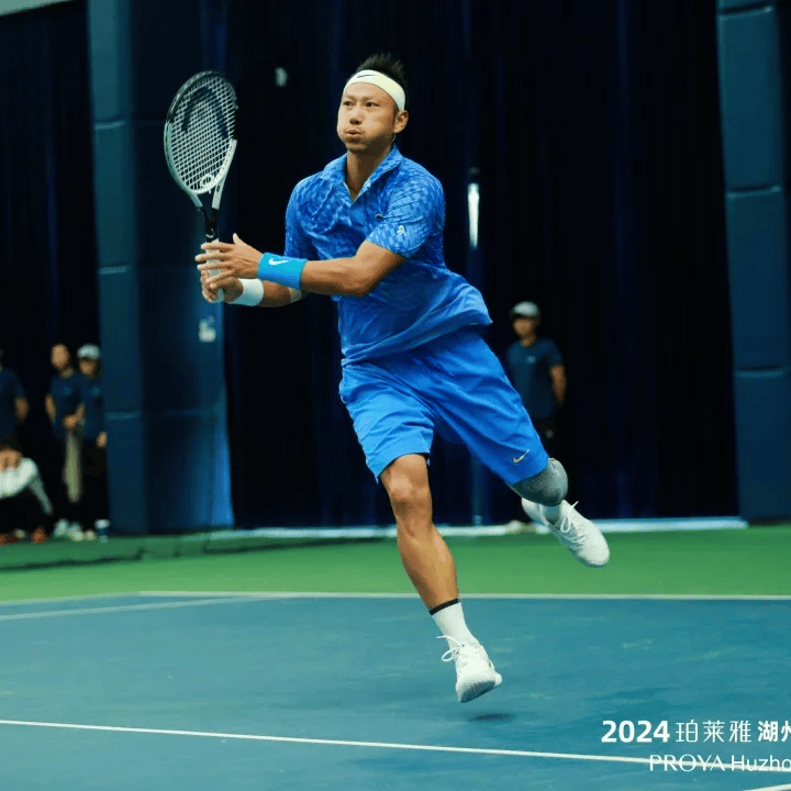 贵阳市网球专业队小将金志昕也传来好消息,搭档杭州本地运动员张嘉函