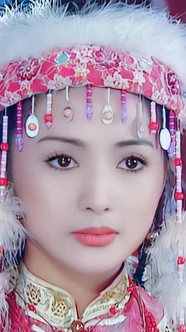 "香妃"刘丹:28岁去世,父亲殉职,哥哥病逝,一家只剩母亲一人