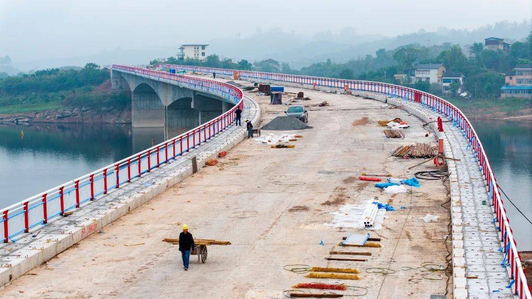 的发展同时还将加快长寿与垫江白家等毗邻乡镇往来加强两地经济社会发