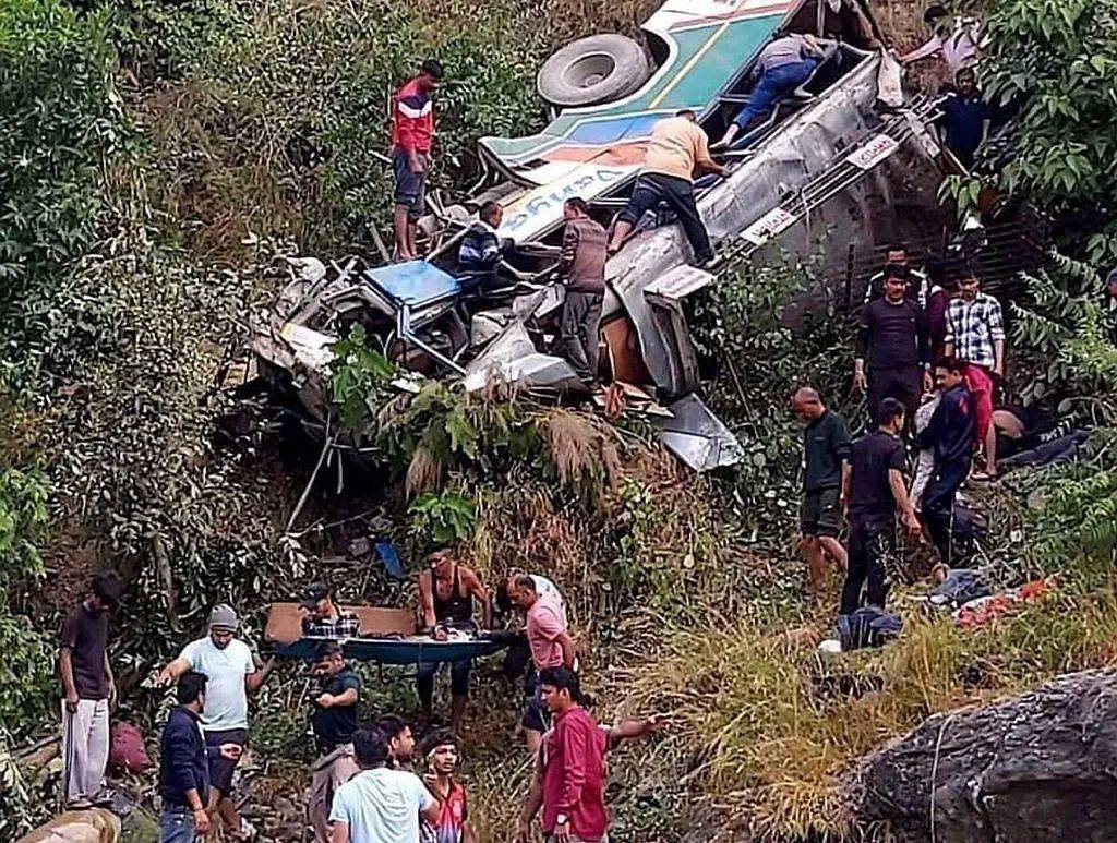 澳洲发生重大车祸,有人当场遇难