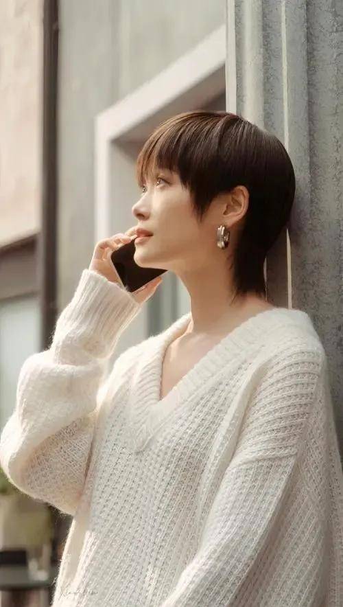 李宇春:独特魅力,闪耀时代