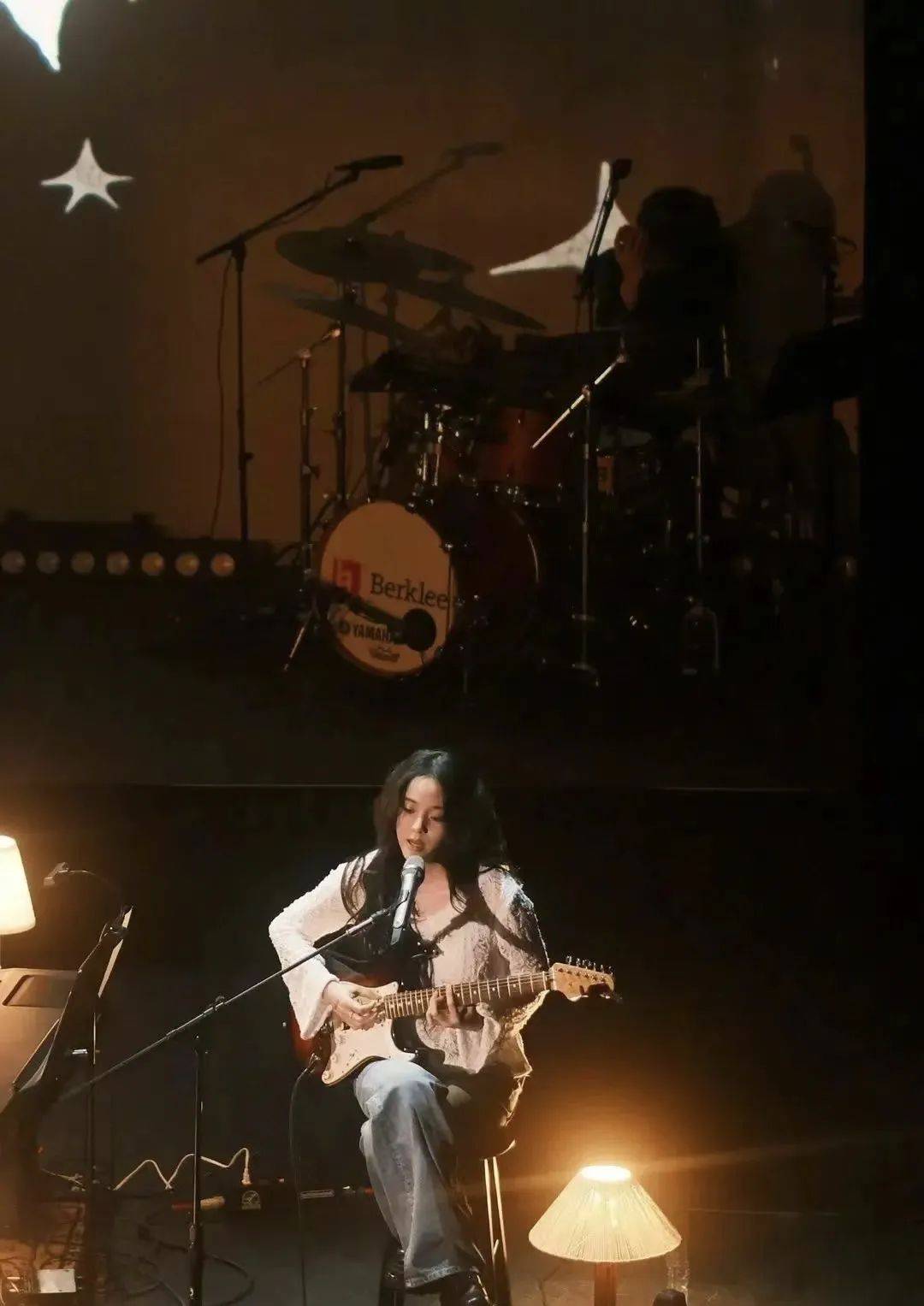 又一个被摇滚男下蛊的女明星?_娜娜_安雨_子路