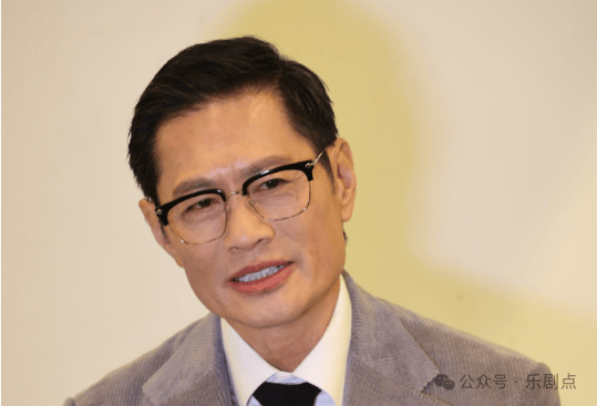 黄德斌首度伙拍影后叶童演舞台剧 ,谈夫妻相处,尽量坦白诚实