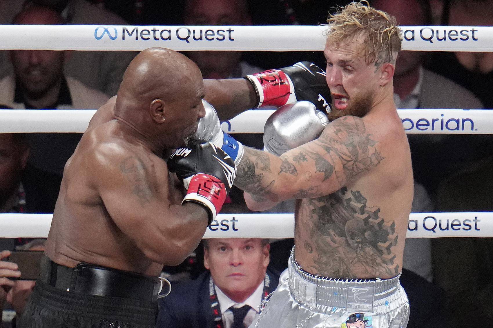 19年后再迎正式比赛，58岁拳王泰森不敌网红拳手，将收入超2000万美元奖金_搜狐网