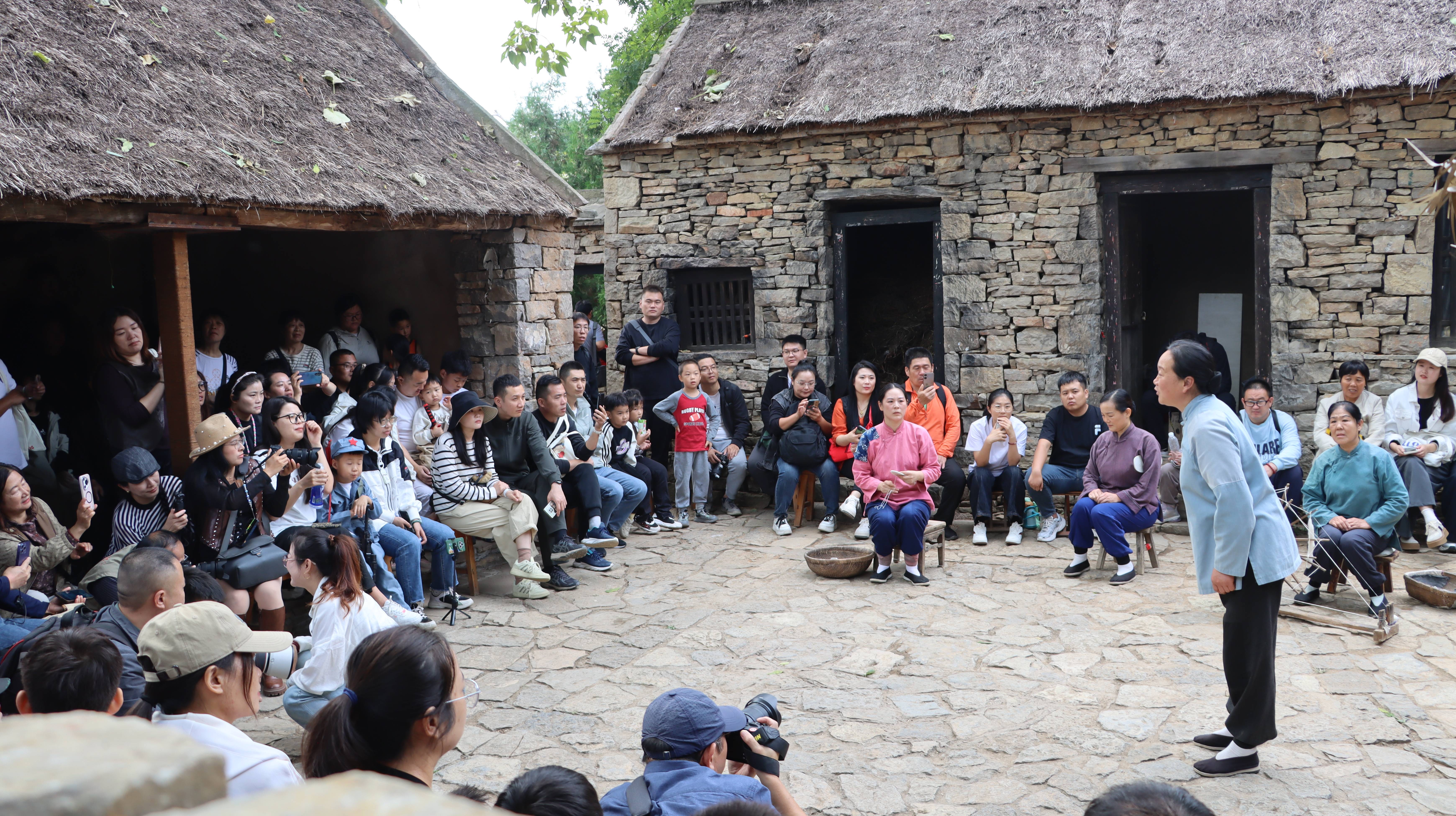央视《山水间的家》走进沂蒙"红嫂家乡"常山庄村