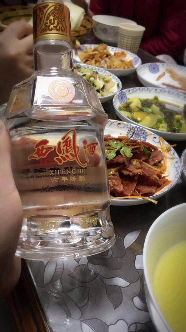 怎么选购纯粮食白酒品牌，怎么选购纯粮食白酒