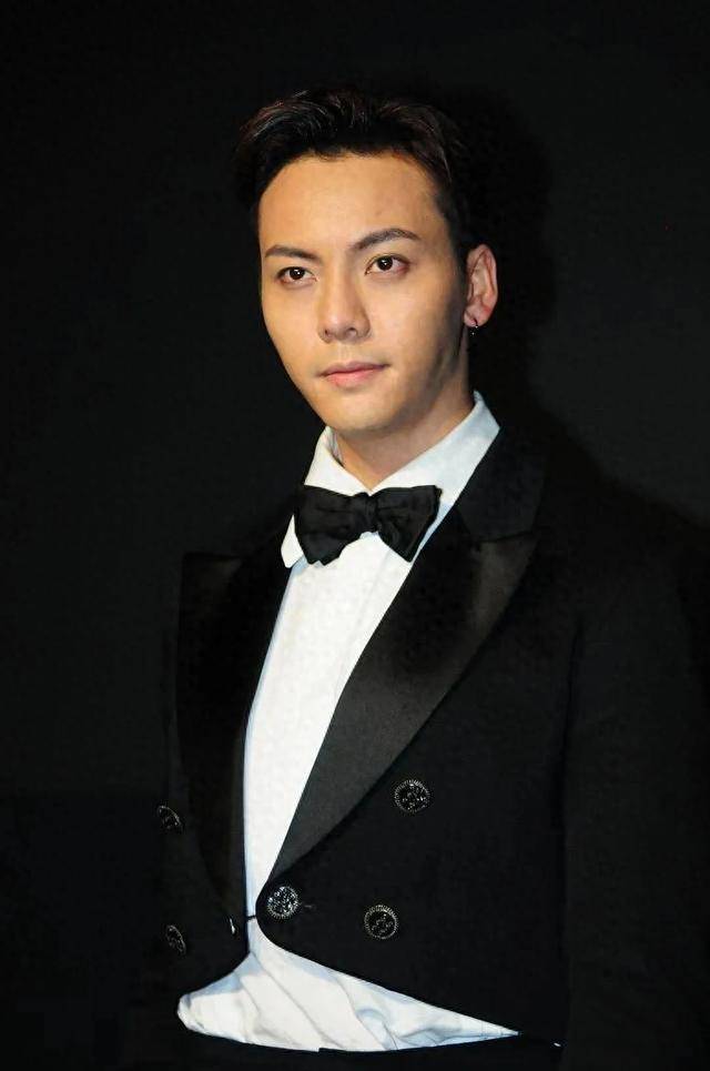 想当年,陈伟霆和angelababy的那段初恋,可是娱乐圈里的一大热门话题.