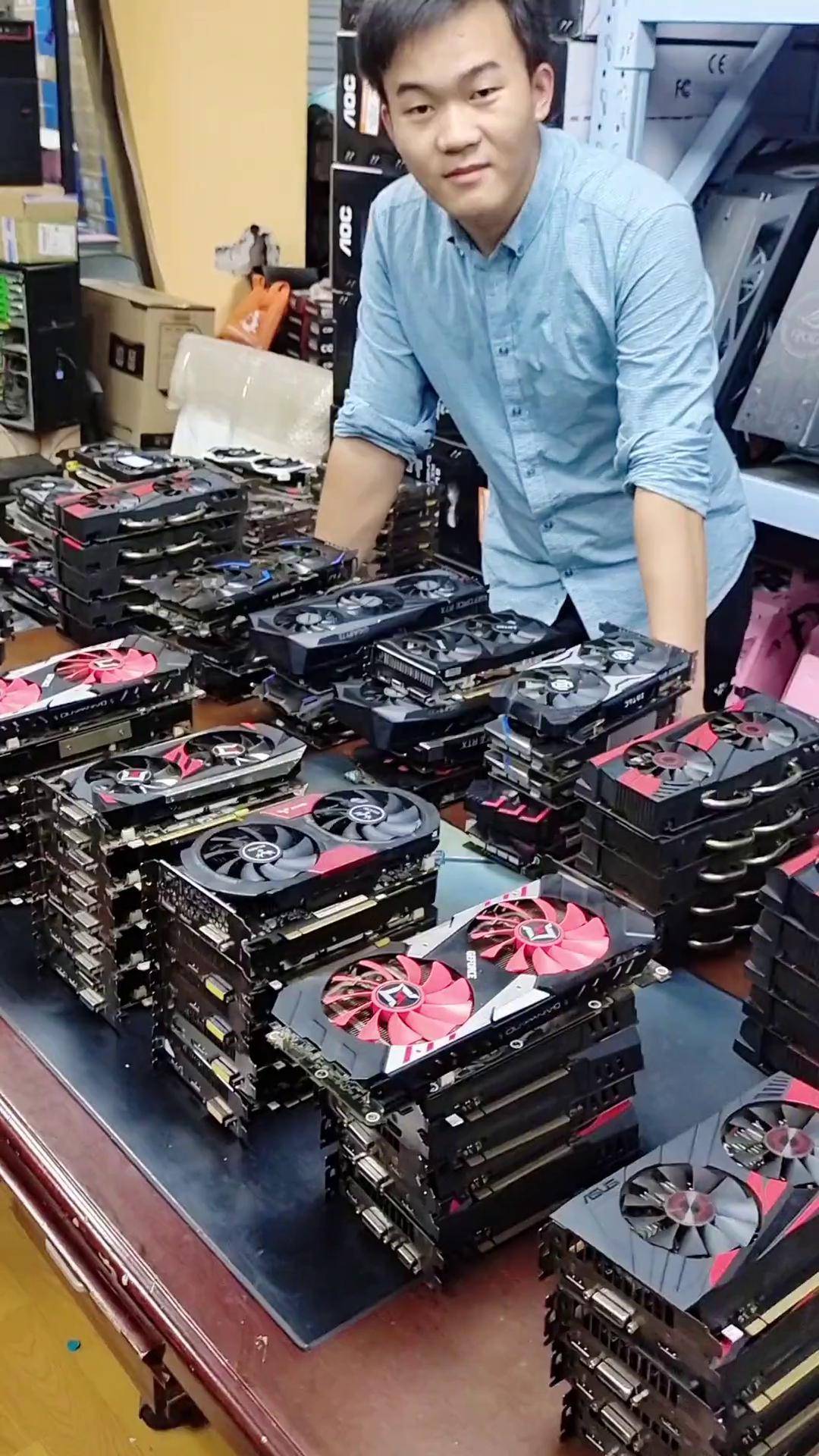 矿难之后显卡成堆,这成色还用翻新水洗嘛显卡 矿难 电脑