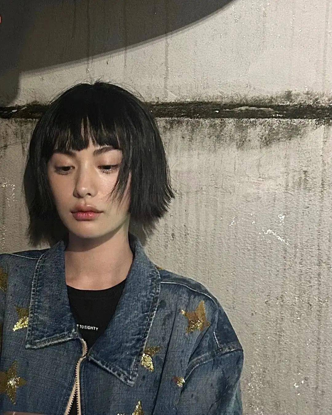 赵露思金泰梨女明星们正在涌入短发赛道