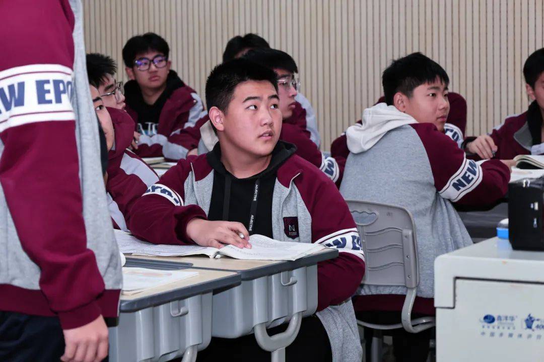 涪陵实验中学校服图片图片