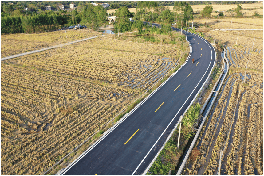 奋战"百千万工程"•看攻坚一线|铺美丽农村路 筑幸福康庄道