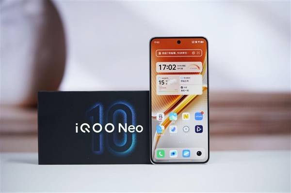 满血双芯战神！iQOO Neo 10 Pro图赏