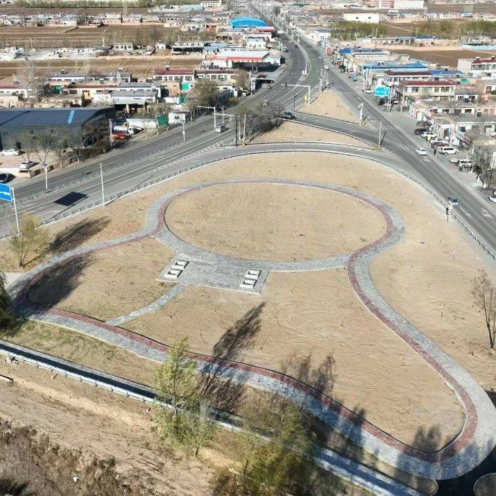 【人大代表建议办理】崇兴镇:持续优化韩渠村岔路口设施环境 方便群众安全出行_交通_道路_整治