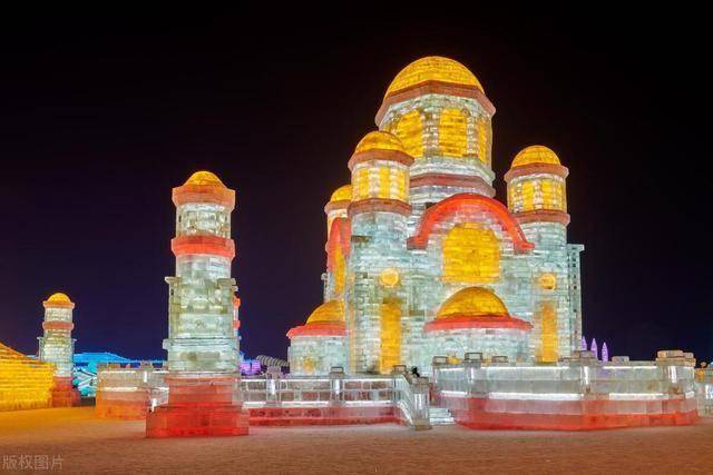 图片[3]-史上最震撼！冰雪大世界超大雪花冰迷宫，让你穿越梦幻冰雪世界！ -华闻时空