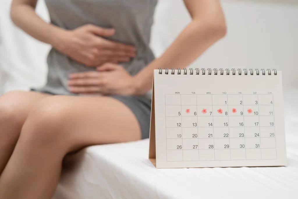 热搜第一！北大教授因女儿痛经研发新药...