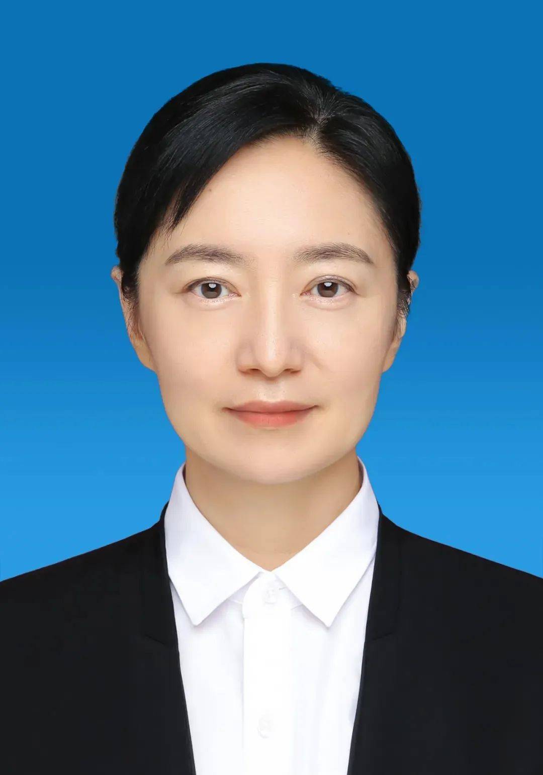 盛蕾,任市委书记