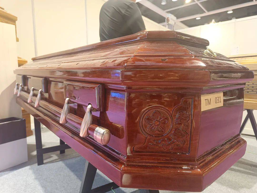 我在县城往欧洲卖棺材,暴利中的暴利