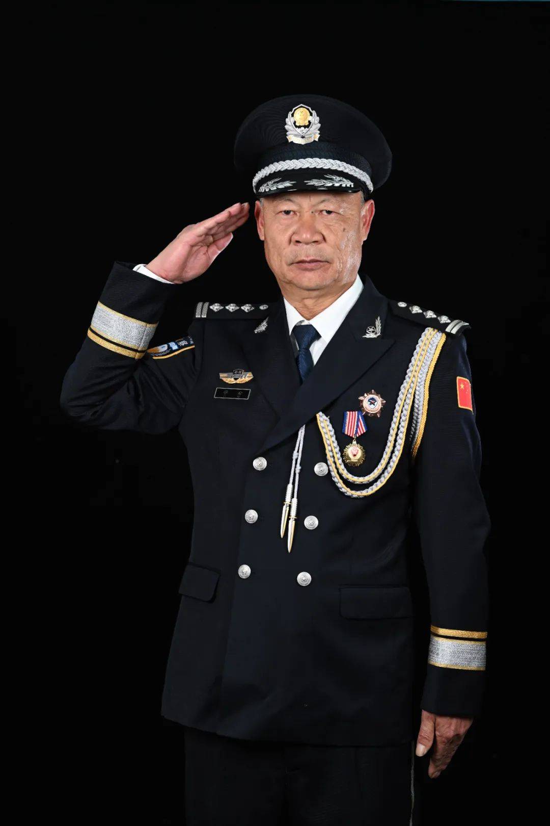 最美"110"丨​李云:老将 " 新兵 "