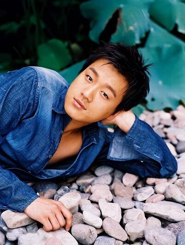 佟大为:金主入狱消失两年,严屹宽让我陷舆论!妻子关悦是我救赎