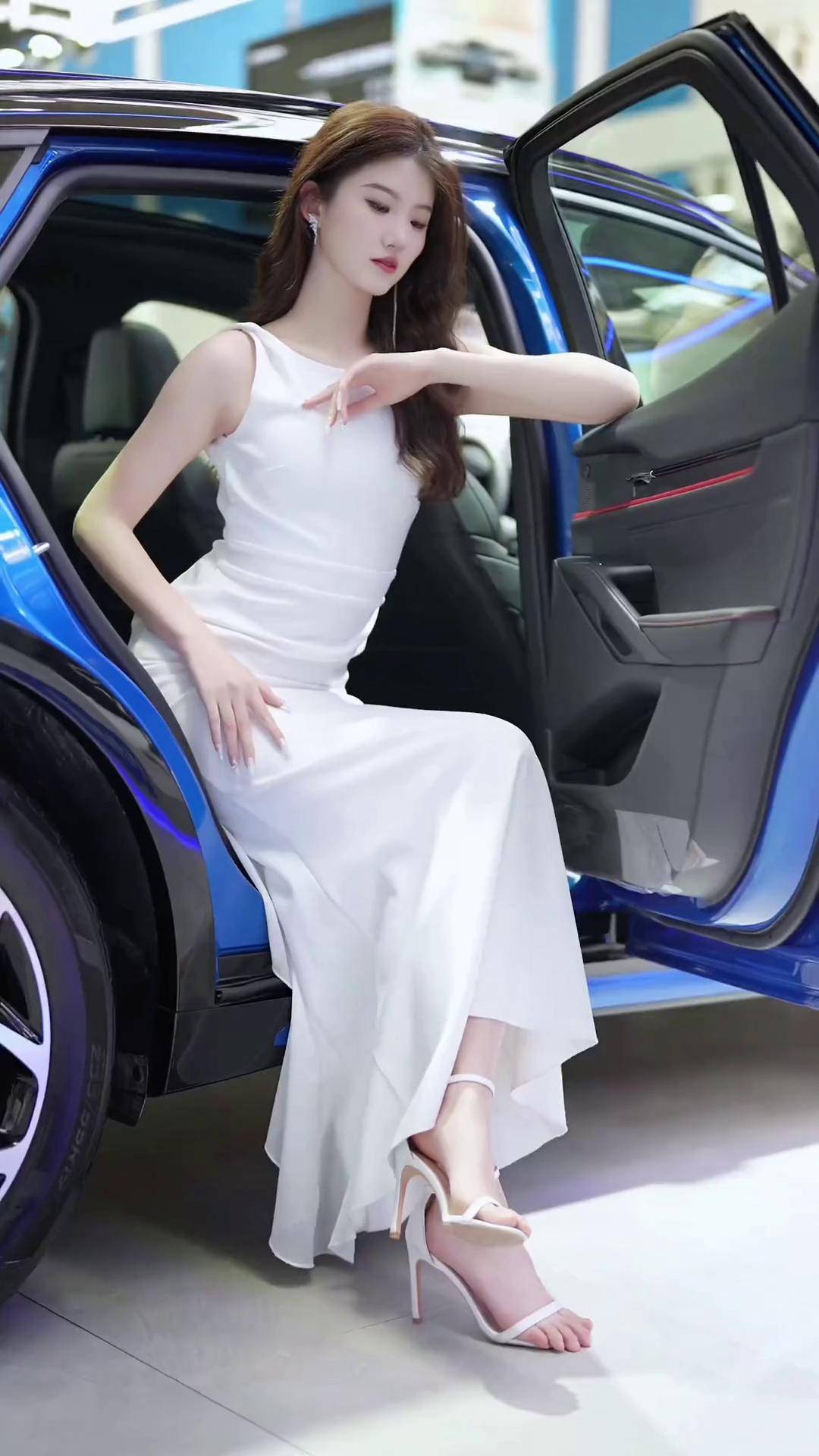 遇见长安福特小精灵李佳瑶清纯甜美 一眼沦陷 笑容最治愈的女孩 夸她