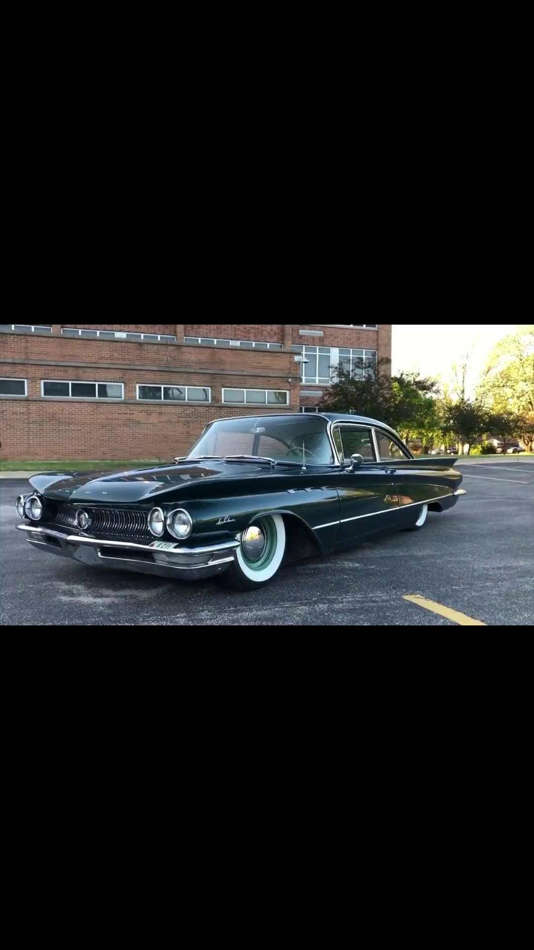 别克标志含义三盾牌之一车型:1947年别克chevy别克