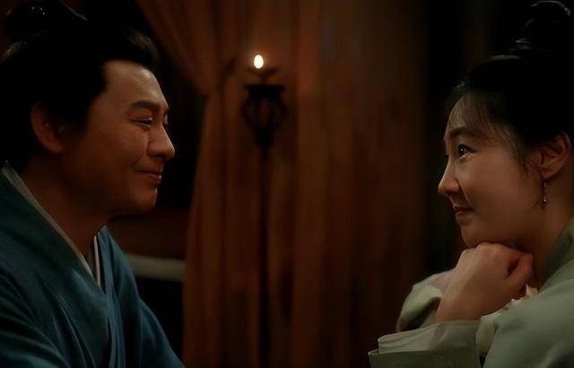 從“萬(wàn)人捧”到“眾人罵”，這一路走來(lái)，張頌文到底做錯(cuò)了什么？