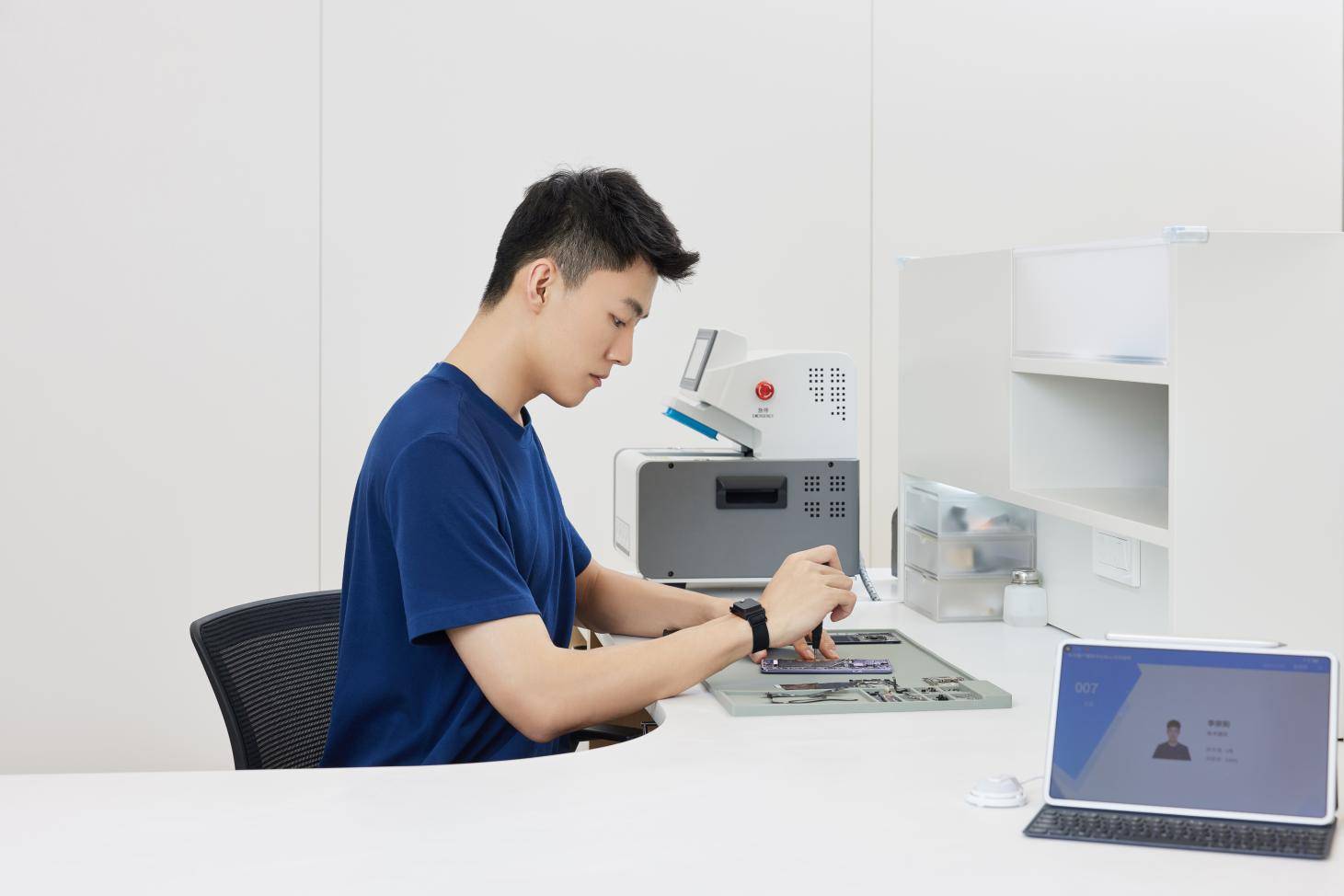 华为服务日惊喜加码2025年升级三大权益惠及更多消费者欧博体育官网(图2)