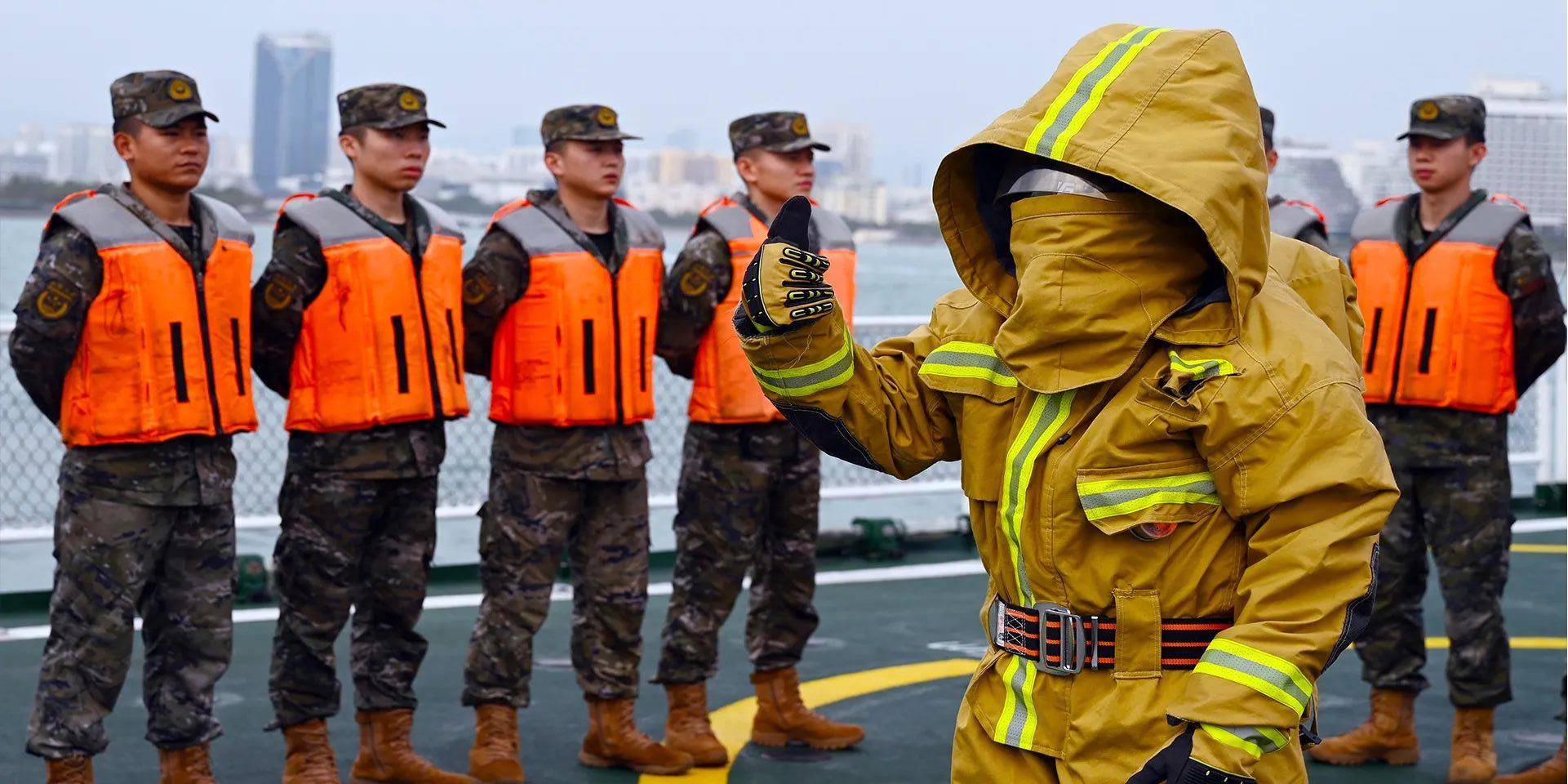 超燃!海警新年开训大片震撼来袭