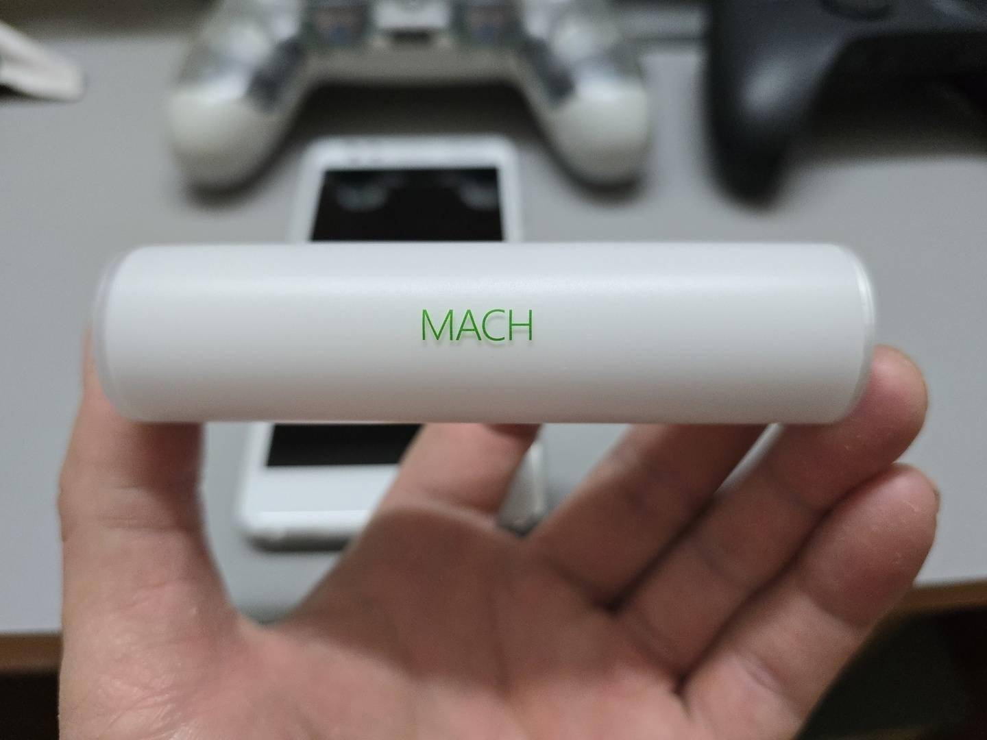 十年前微软移动电源原型机“Mach”曝光：基于诺基亚 DC-19