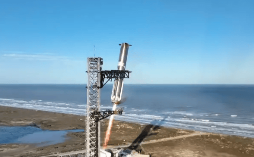 Space X星际飞船第七次试飞：再现“筷子夹火箭”，但飞船失联