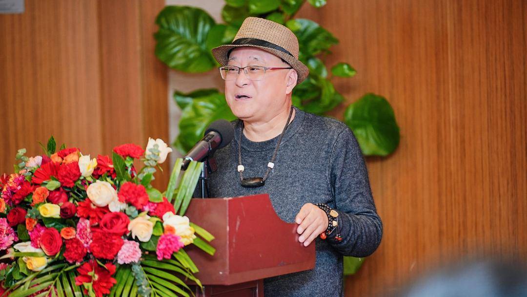 巴蜀笑星王宝器当选成都巴蜀喜剧艺术家协会理事长