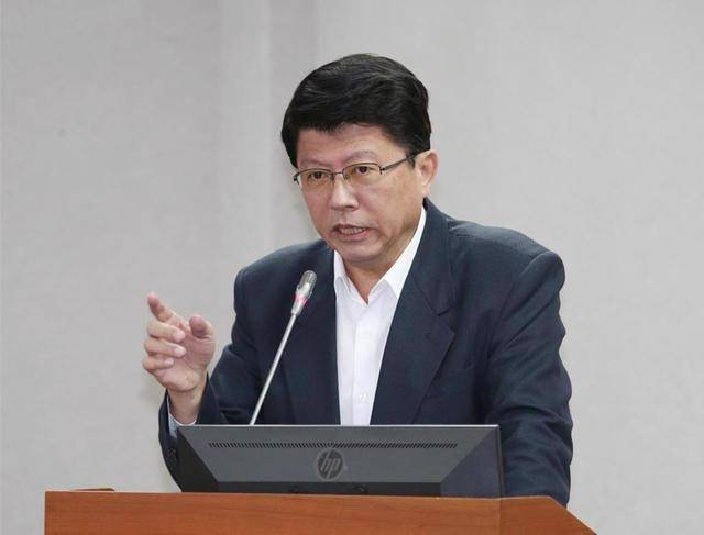 民進(jìn)黨臺南大罷免說(shuō)明會(huì )喊停，謝龍介酸：不要把臭咸魚(yú)假冒生魚(yú)片