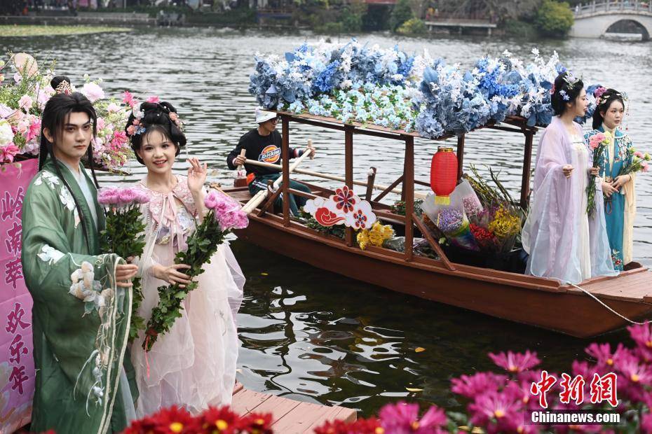 2果博平台025广州水上花市启动 重现昔日水上花墟盛景(图9)