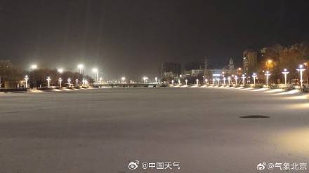 北京降雪如约而至 今天大部地区仍有雪