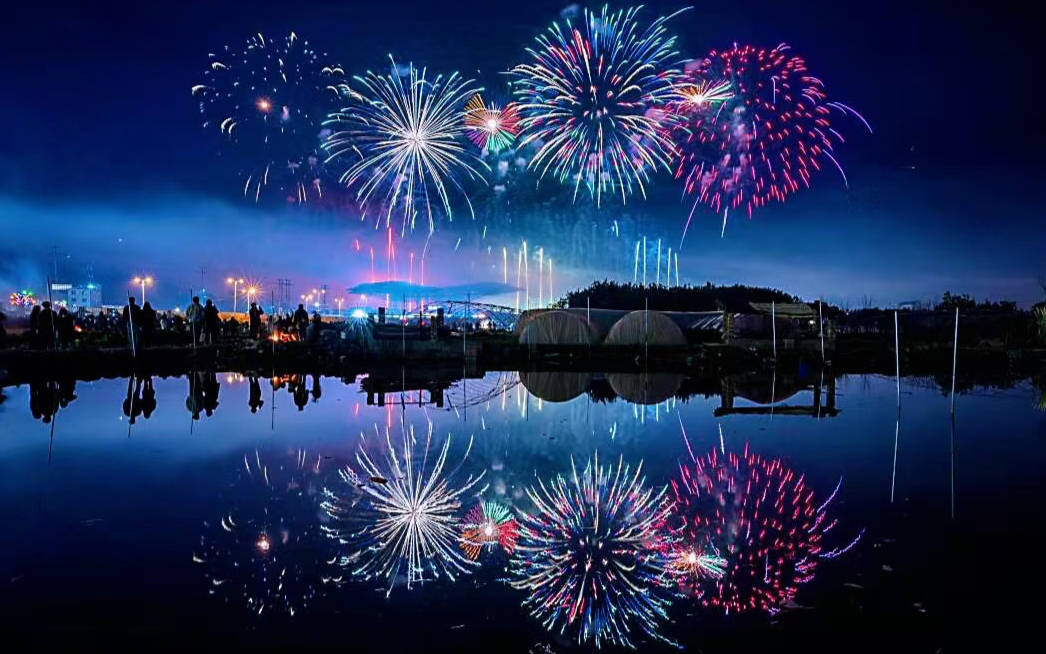 2025浏阳烟花战事：加特林出厂价大跌，七彩祥云爆单限购，厂二代们瞄准海外市场
