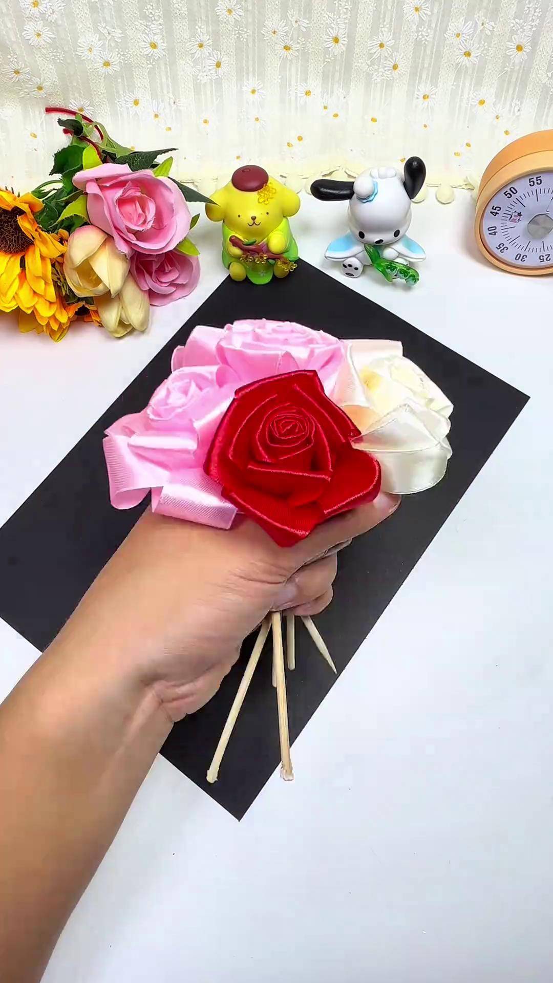 用丝带来做一束漂亮的花送老师吧手工diy 幼儿园手工 教师节手工